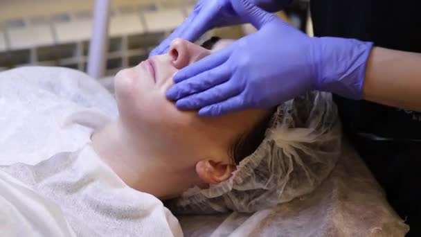 Foto Terapia Facial. Procedimentos antienvelhecimento . — Vídeo de Stock