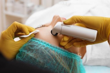  Mesotherapy microneedle,  mesoroller.