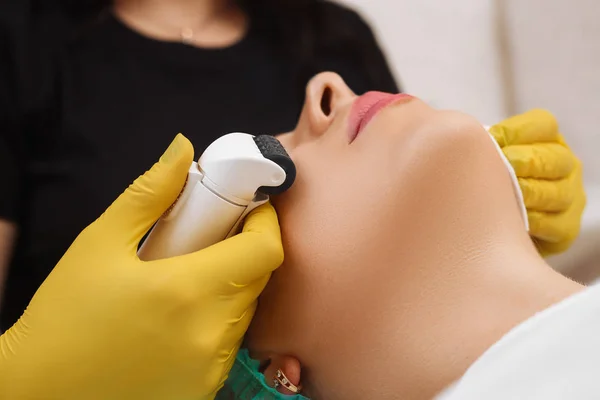 Mesotherapy microneedle,  mesoroller. — Stockfoto