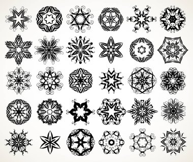 Süslü doodle mandalalar