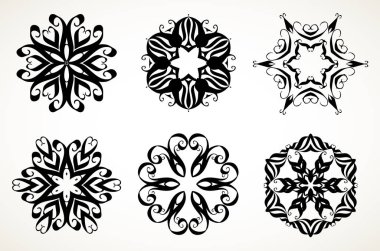 Süslü doodle mandalalar