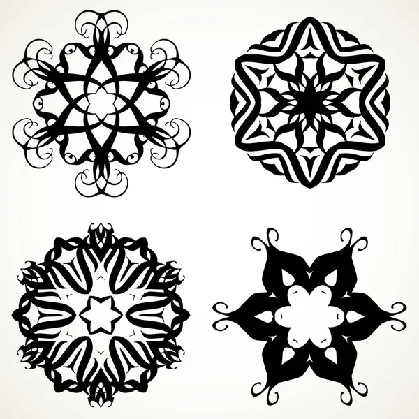 Utsmyckade doodle mandalas — Stock vektor