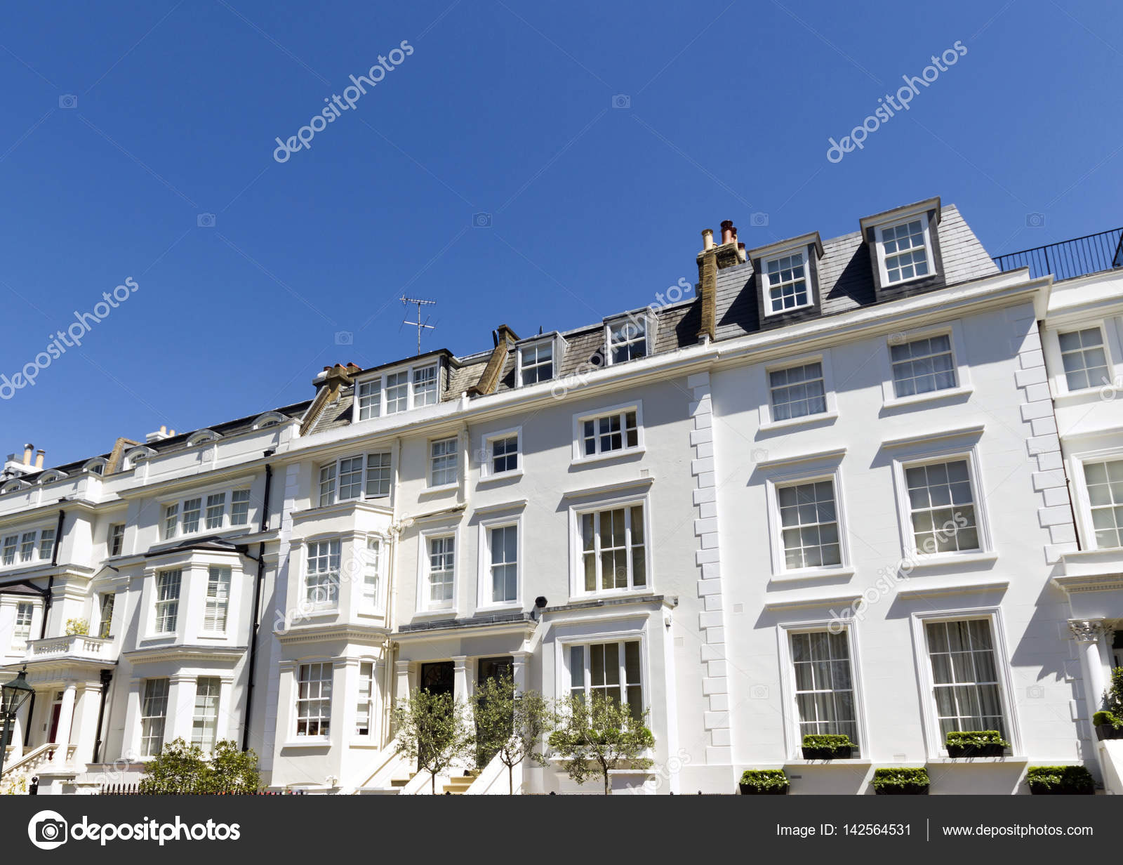 Houses in South Kensington, London Stock Photo by ©antoine2000 142564531