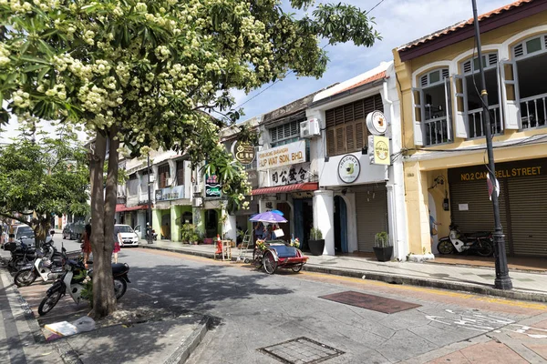 Georgetown, penang - 23. November 2016: eine typische Straßenszene — Stockfoto