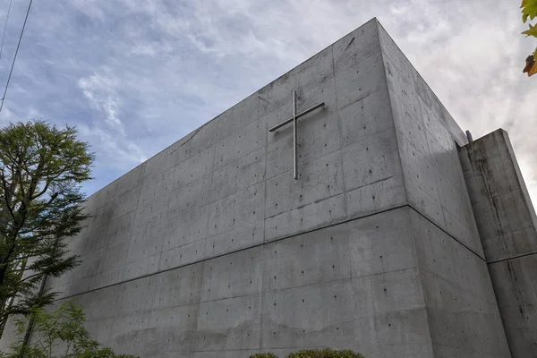 OSAKA, JAPÓN - 11 DE NOVIEMBRE DE 2019: Interior de la Iglesia de la ligh —  Fotos de Stock