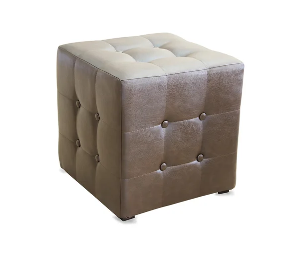 Pouf pouf marrone isolato su bianco — Foto Stock