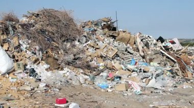 Büyük çöp döküm atıkları