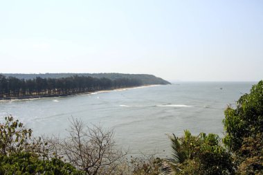 Hill karşı yakasında sahile görüntülemek