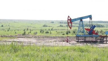 Petrol ve gaz endüstrisi. İş petrol pompa Jack 