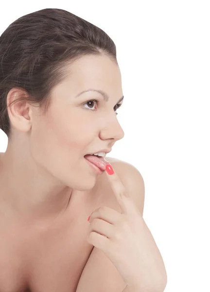 Schöne sexy stylische Frau streckt ihre Zunge heraus — Stockfoto