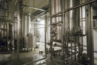 Büyük fabrika modern filtre sistemi