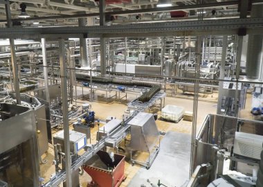 Su şişeleme makine için modern konveyör 