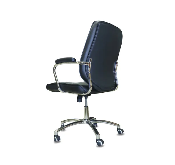 Zadní pohled na moderní kancelářskou židli z černé kůže. Izolované — Stock fotografie