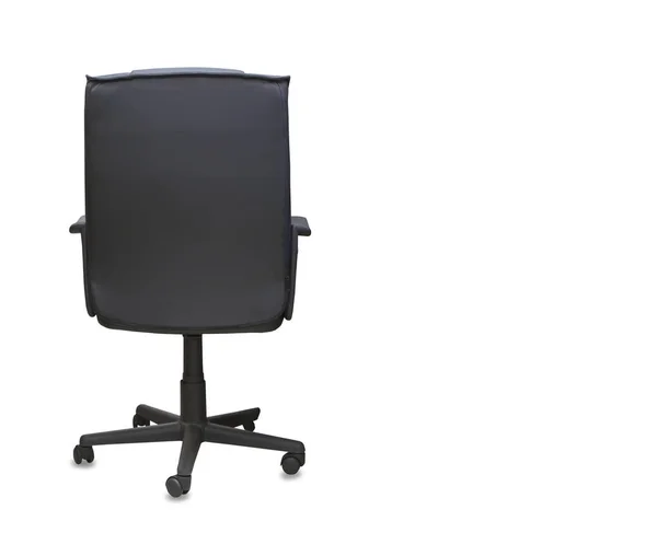 Vue arrière de chaise de bureau moderne en cuir noir. Isolé — Photo