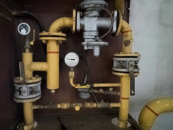 Měřiče tlaku v potrubí zemního plynu. — Stock fotografie