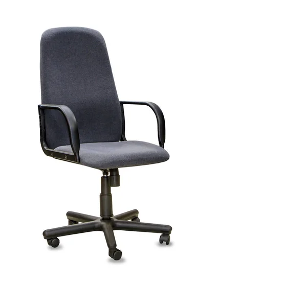 Современное офисное кресло из серой ткани поверх белого — стоковое фото
