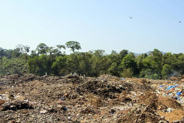 Büyük çöp döküm atıkları
