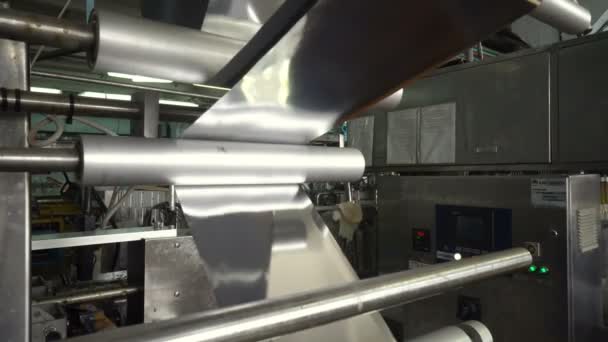 Automatiska Tvärtransporterande Linjerna För Produktion Glass — Stockvideo