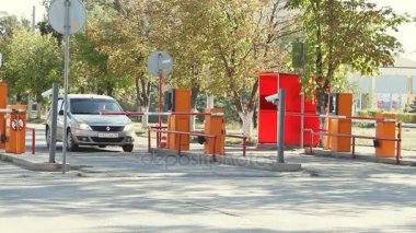 Volgograd, Rusya Federasyonu - 27 Eylül 2015: Otomatik güvenlik engeli Park International Airport Volgograd.
