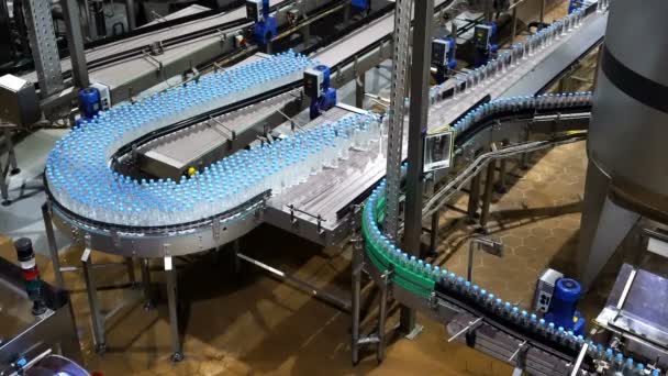 Industria Del Transportador Botellas Agua — Vídeo de stock