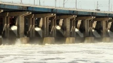 su Nehri üzerindeki Hidroelektrik Santrali, sıfırlama