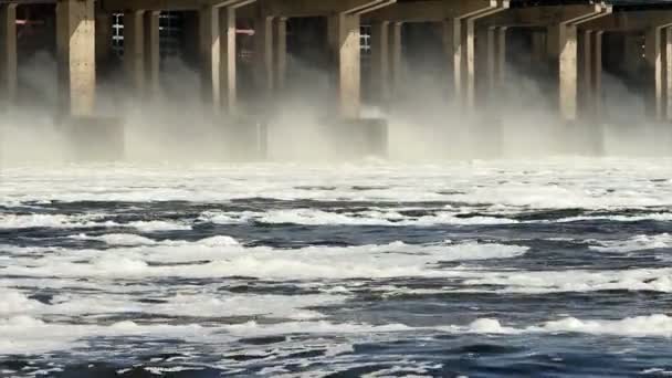 Restablecimiento Del Agua Central Hidroeléctrica Del Río — Vídeos de Stock