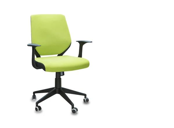 Bürostuhl aus grünem Tuch. isoliert über weiß — Stockfoto