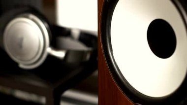 Hoparlör closeup video