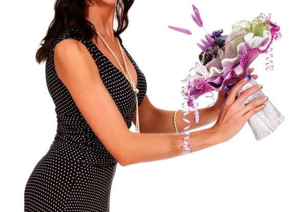 Primo piano colpo di donna in possesso di un bellissimo bouquet fatto di vari fiori colorati. Isolato su sfondo bianco — Foto Stock