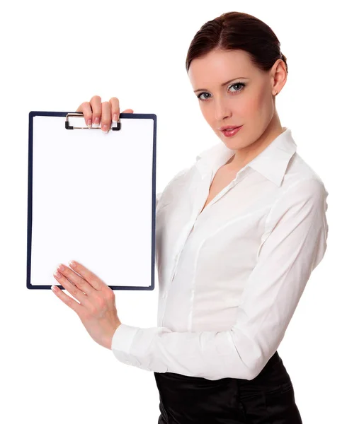 Бизнесвумен держит планшет с копирайтом, изолированный на белом фоне — стоковое фото