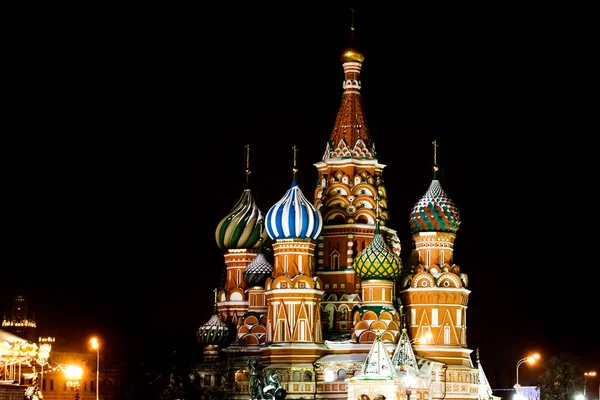 Catedral de São Basílio à noite. Temporada de inverno. Moscou, Rússia — Fotografia de Stock