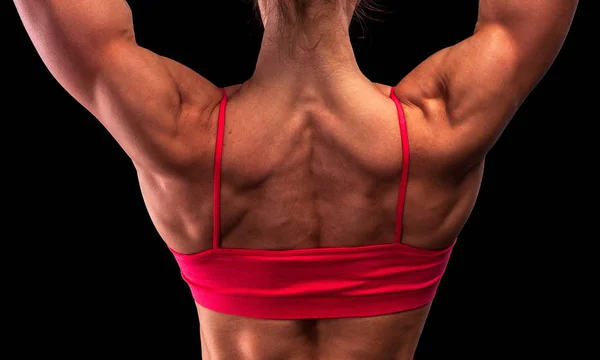 Mulher Forte Com Corpo Muscular Posando Contra Fundo Preto — Fotografia de Stock