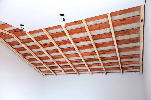 Haus Dachboden Bau Mansardendecke — Stockfoto