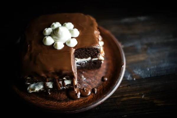 Delicioso bolo de chocolate caseiro — Fotografia de Stock