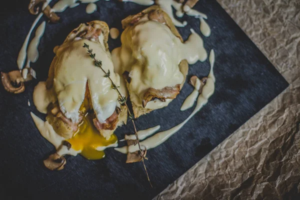 Heerlijke Eggs Benedict — Stockfoto