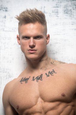 vücut geliştirmeci portresi