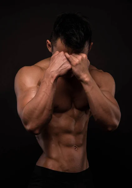 Asain bodybuilder triste — Photo