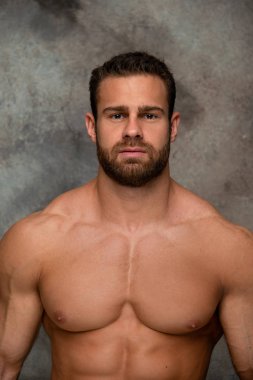 vücut geliştirmeci portresi