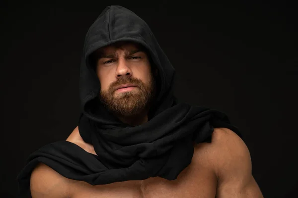 Model in hoodie — Stockfoto