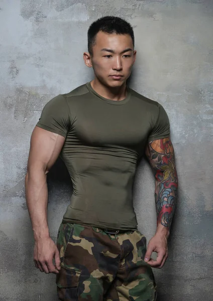 Muscled Shirtless Asian Male Model — 스톡 사진