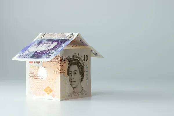 House made of pound banknotes — Stock Photo, Image