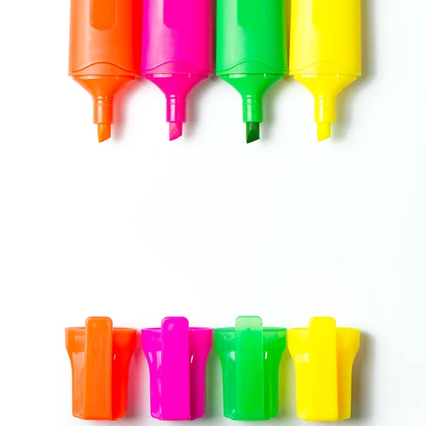 Многоцветные маркеры — стоковое фото