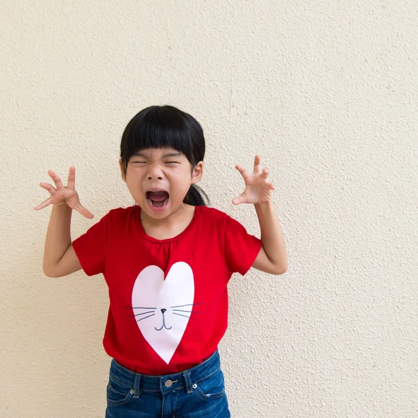 Küçük Asyalı çocuk — Stok fotoğraf