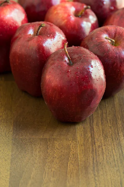 taze kırmızı elmalar