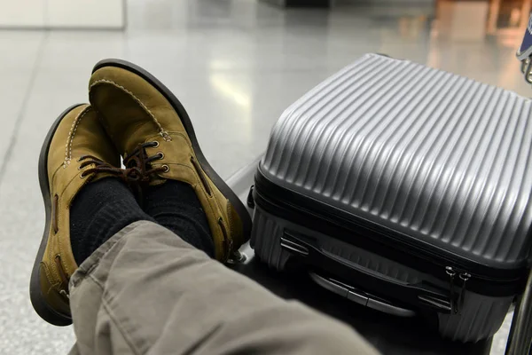 Esperando no aeroporto — Fotografia de Stock