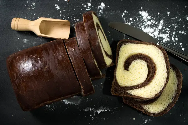 Pão de chocolate caseiro — Fotografia de Stock