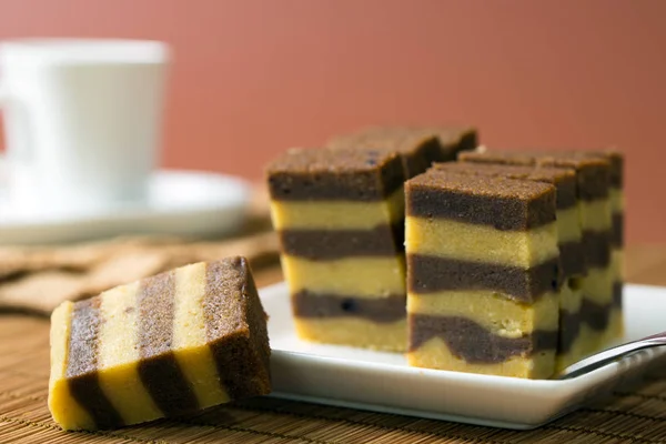 Çikolata veya kahve kat kek — Stok fotoğraf