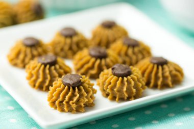 Kahve Çikolata parçalı kurabiye