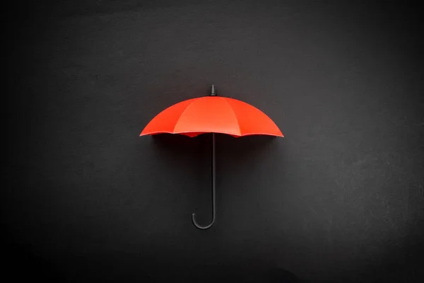 Czerwona ikona parasola — Zdjęcie stockowe