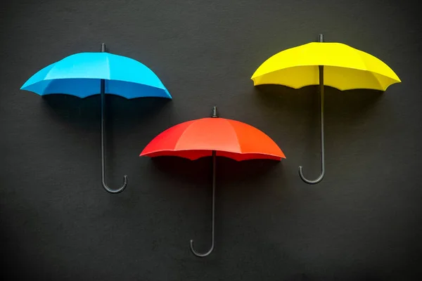 Trzy kolory ikona parasol — Zdjęcie stockowe